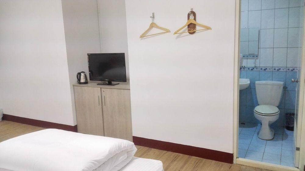 โอ๊ค การ์เดน โฮสเต็ล Apartment เมืองฮวาเหลียน ภายนอก รูปภาพ