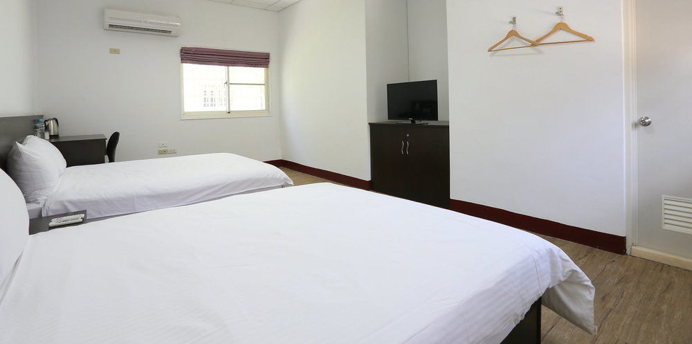โอ๊ค การ์เดน โฮสเต็ล Apartment เมืองฮวาเหลียน ภายนอก รูปภาพ