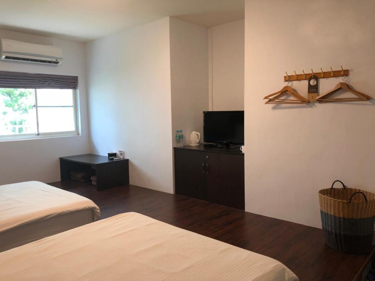 โอ๊ค การ์เดน โฮสเต็ล Apartment เมืองฮวาเหลียน ภายนอก รูปภาพ